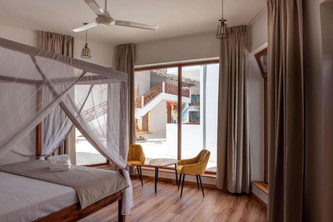 S&S Hotel Джамбиани Экстерьер фото