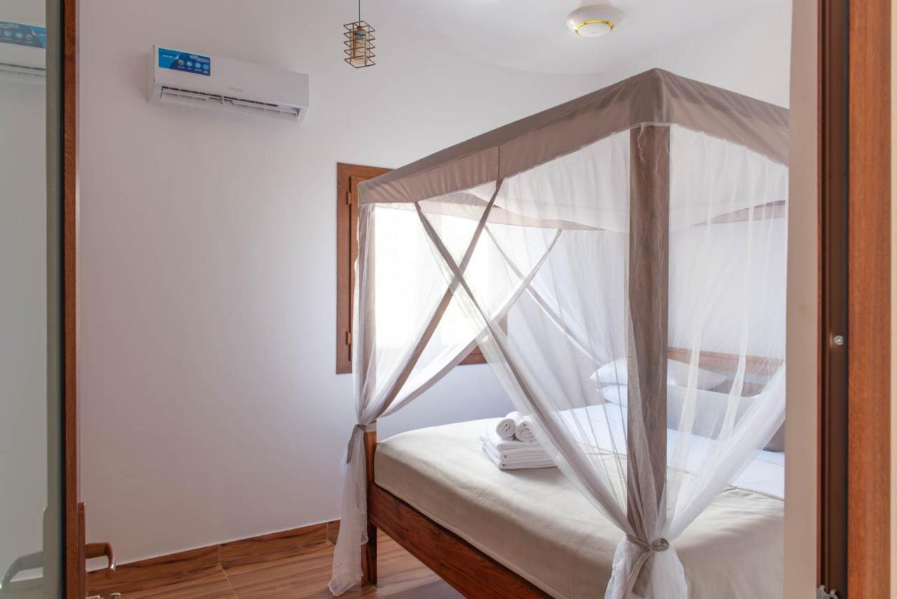 S&S Hotel Джамбиани Экстерьер фото